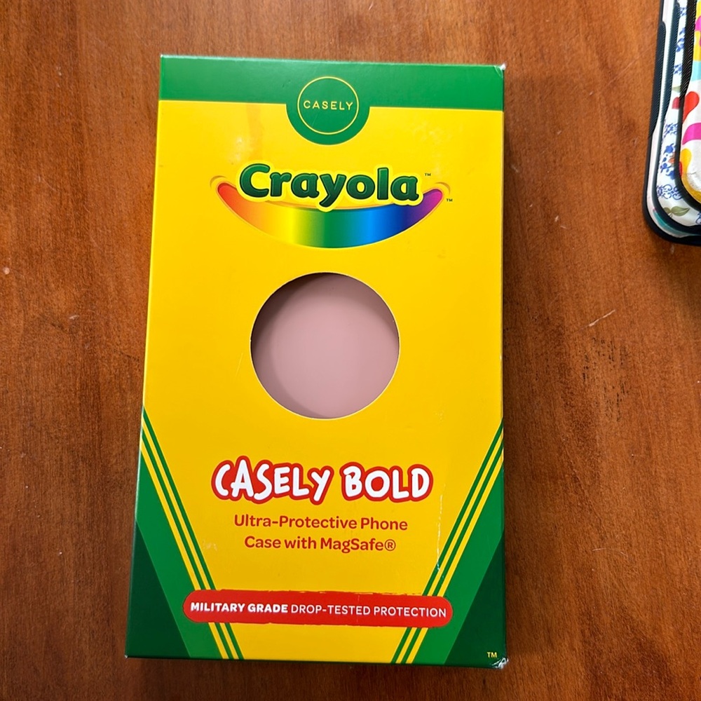 Casely crayons bold phone case in package